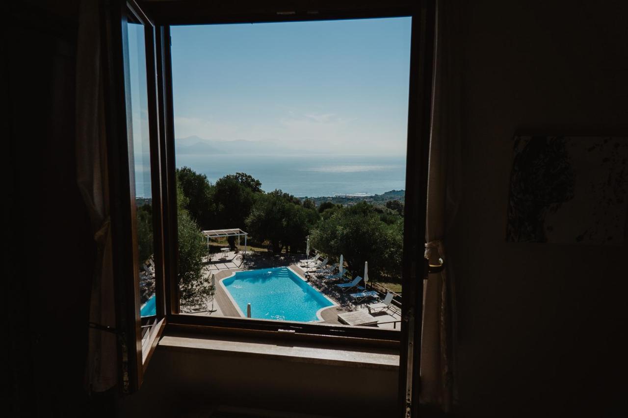 Tenuta Terre Di Bosco Oasi Di Relax Nel Cilento San Giovanni a Piro Bagian luar foto