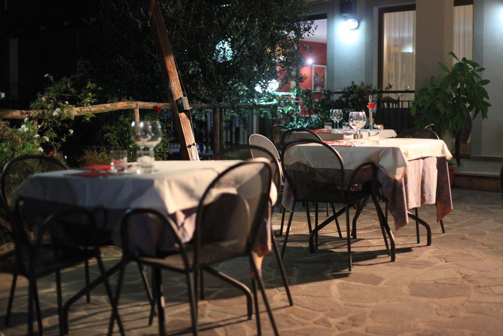 Tenuta Terre Di Bosco Oasi Di Relax Nel Cilento San Giovanni a Piro Bagian luar foto