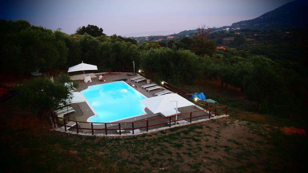 Tenuta Terre Di Bosco Oasi Di Relax Nel Cilento San Giovanni a Piro Bagian luar foto