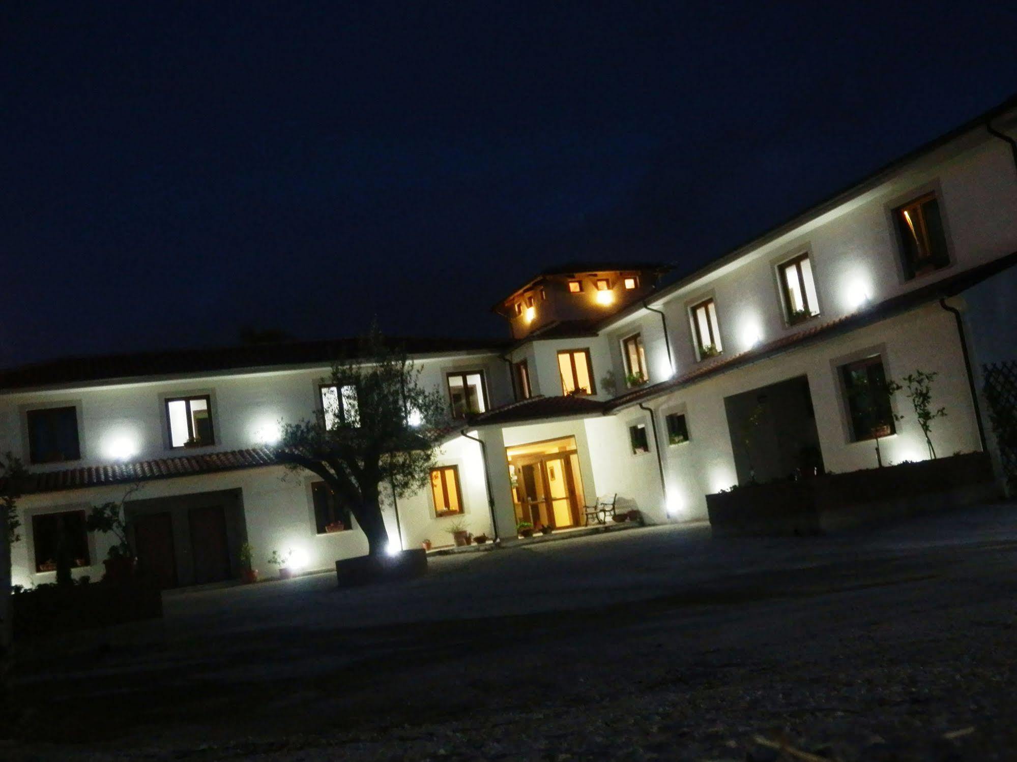 Tenuta Terre Di Bosco Oasi Di Relax Nel Cilento San Giovanni a Piro Bagian luar foto
